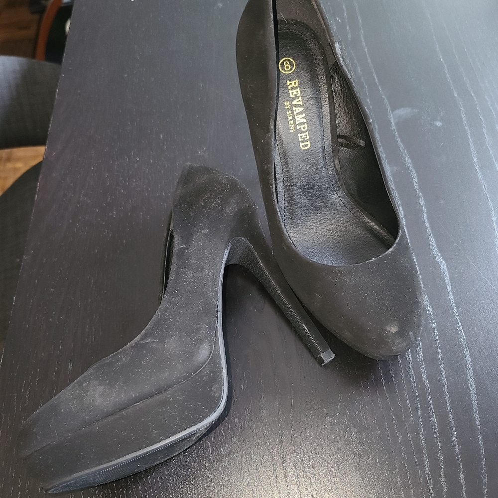 Brand new black heels